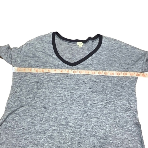 ARITZIA Wilfred Sherbrooke Marled Navy Long Sleeve V-Neck Lightweight Sweater S - Picture 7 of 11